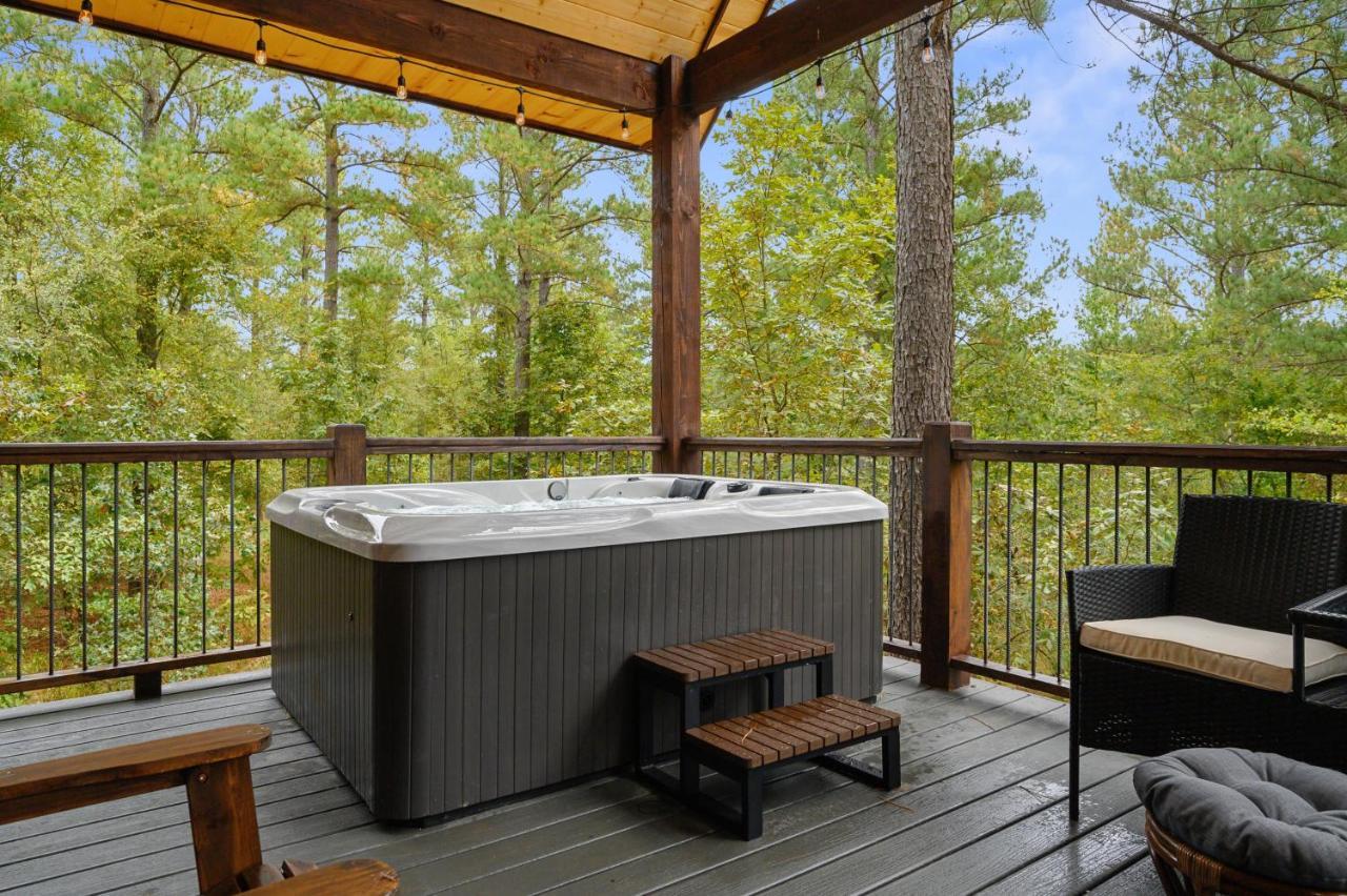 The Adirondack Honeymoon Hot Tub Soaking Tub Wood Burning Fireplace Stephens Gap Exterior photo