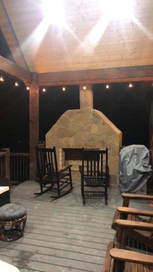The Adirondack Honeymoon Hot Tub Soaking Tub Wood Burning Fireplace Stephens Gap Exterior photo